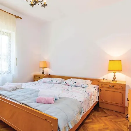 아파트 2 Bedroom In