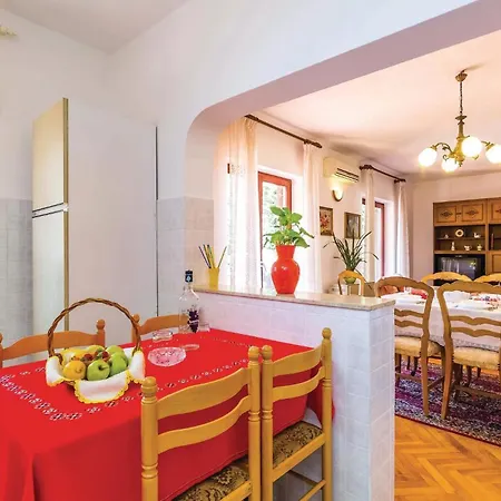 2 Bedroom In Apartamento