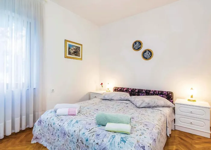 2 Bedroom In アパート *