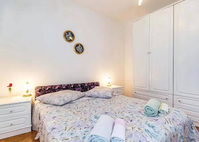 2 Bedroom In *