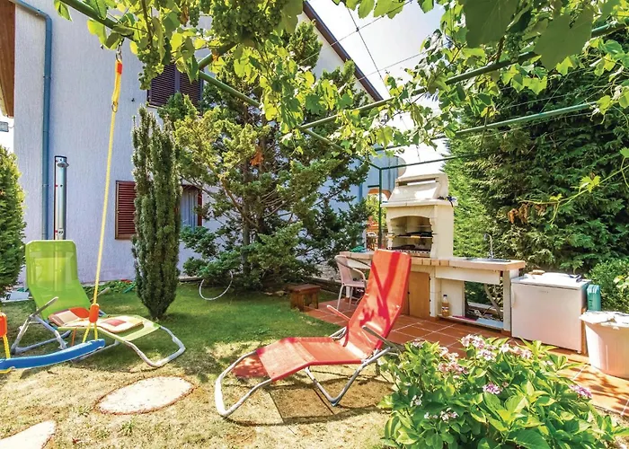 2 Bedroom In *